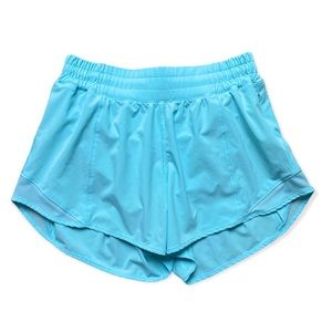 🔥Lululemon Hotty Hot High-Rise Lined Short 2.5”, 6 Tall